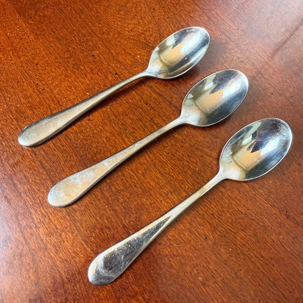 Oneida Lumos Stainless Steel Teaspoons Set of 3 Modern Minimalist 6 Inch